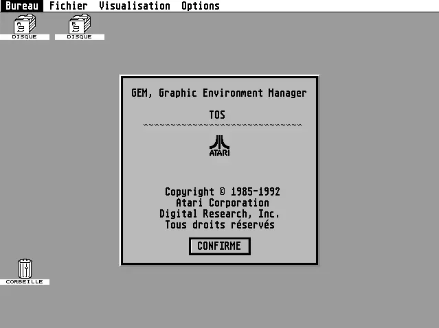 Screenshot of TOS 4.04 (MultiTOS) running at 640x480 on an Atari Falcon030