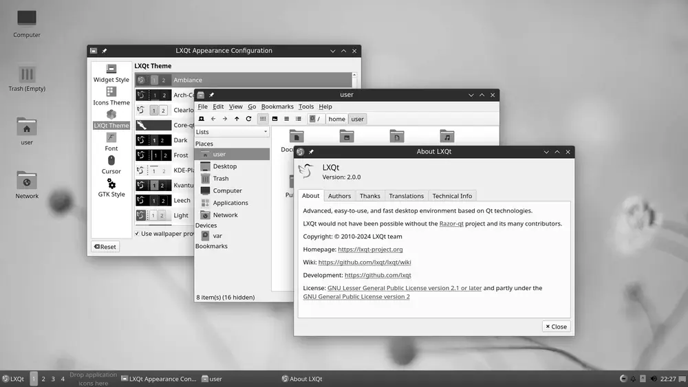 Escritorio LXQt 2.0.0 con tema Ambiance, basado en el toolkit Qt