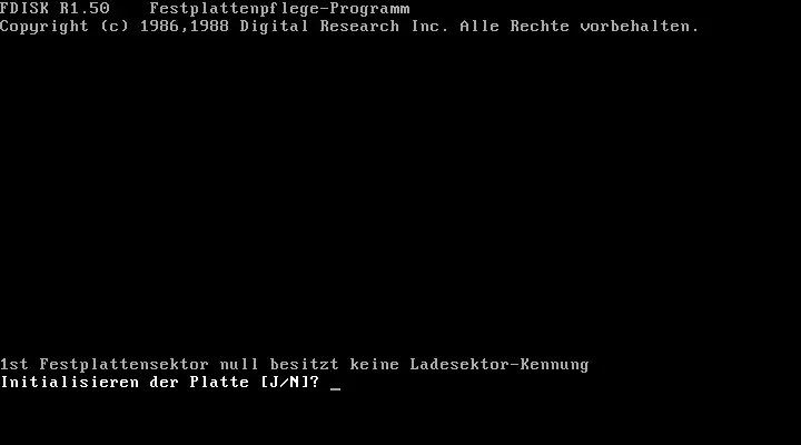 Pantalla del programa FDISK de DR DOS 5.0 sobre fondo negro