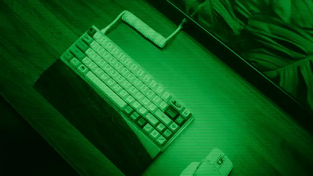 Pantalla de ordenador con un escritorio Linux moderno y minimalista