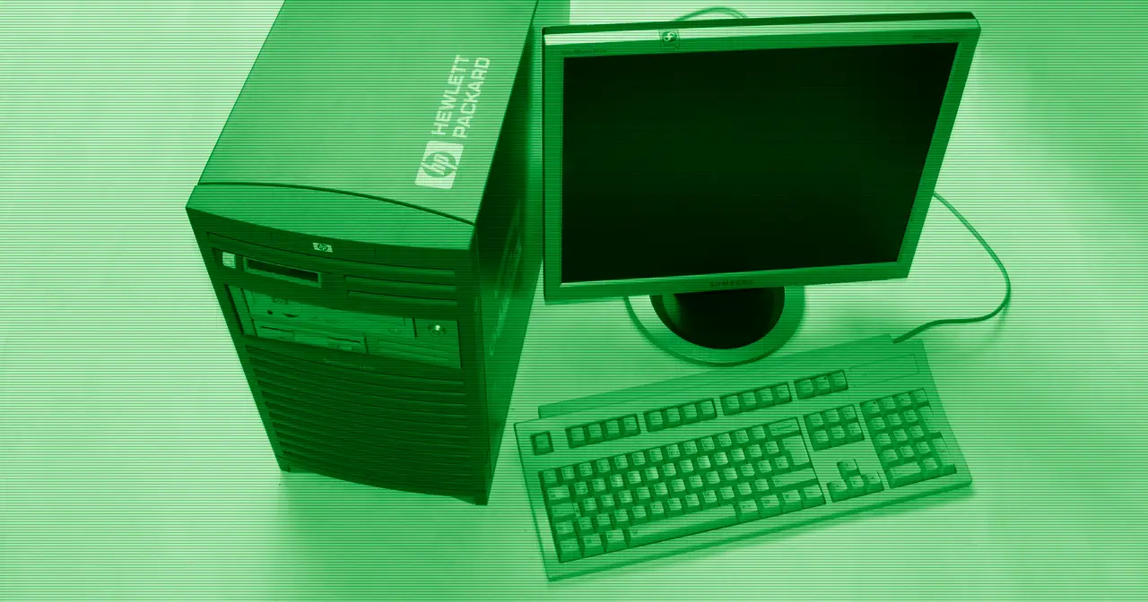 HP 9000 C3750 workstation with PA-RISC processor running HP-UX 11i