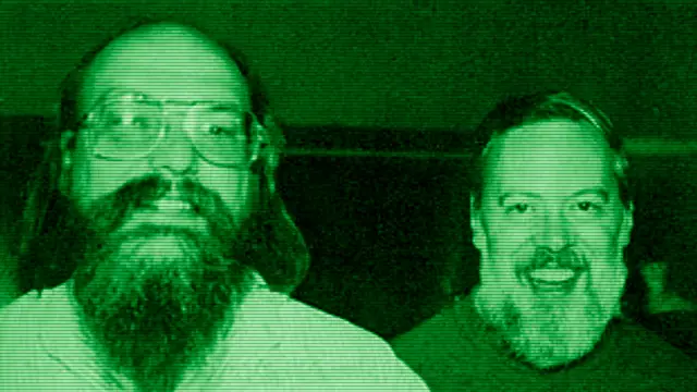 Ken Thompson y Dennis Ritchie, creadores de Unix, en una fotografía de 1973