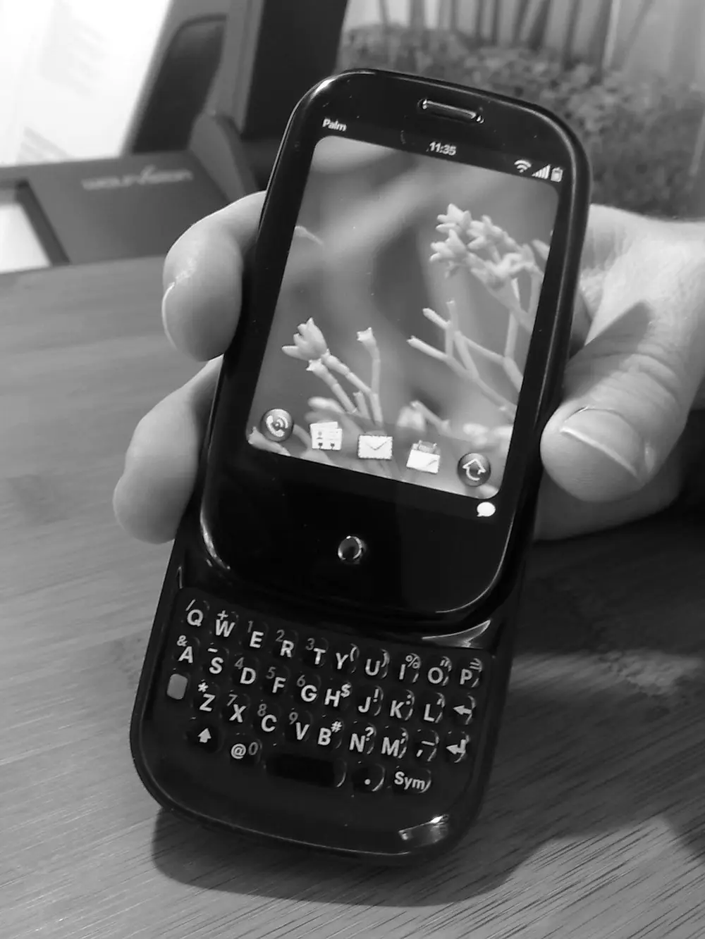 El smartphone Palm Pre, primer dispositivo con webOS