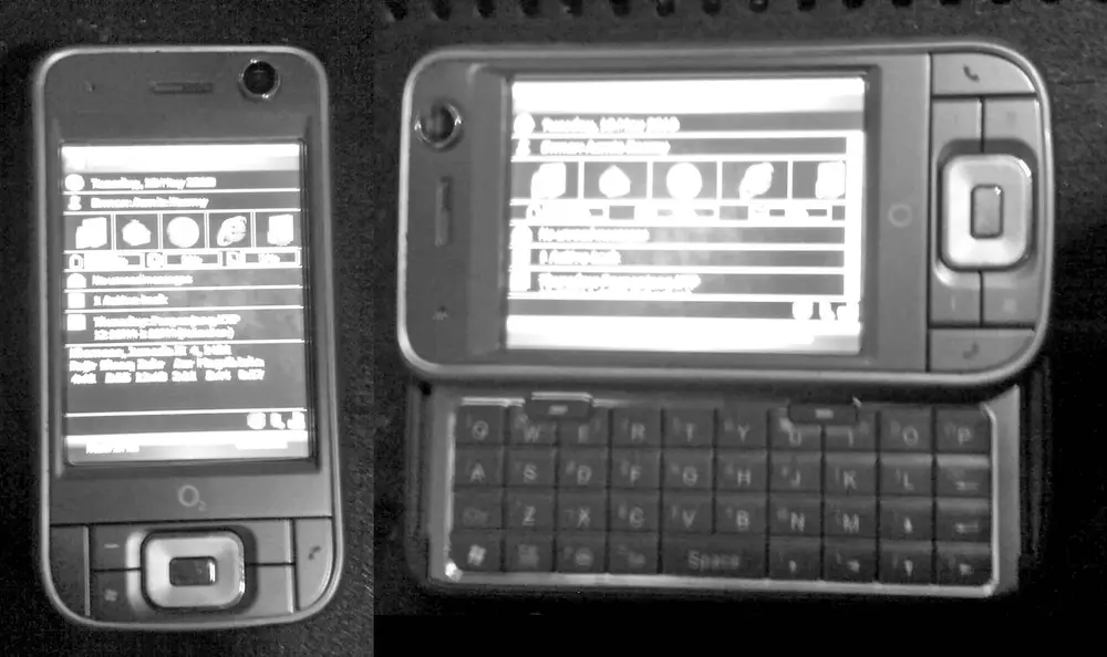O2 XDA Zinc Windows Mobile smartphone with slide-out QWERTY keyboard